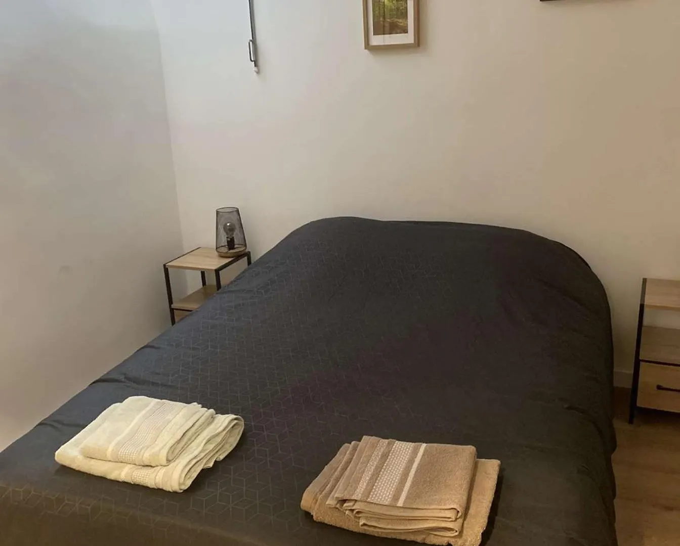 אקס-אן-פרובאנס Charmant Appartement Aixois 0*,  צרפת